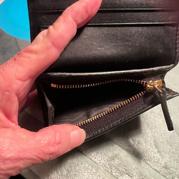 GUCCI Vintage Brown Monogram Leather Wallet EUC - Picture 5 of 10